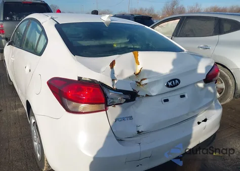 2018 Kia Forte Lx из США, поврежденный, VIN 3KPFL4A75JE219260